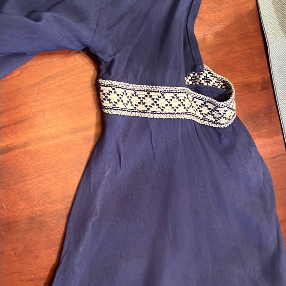 Entro Shoulder Dress with Patterned Trim - Picture 5 of 6